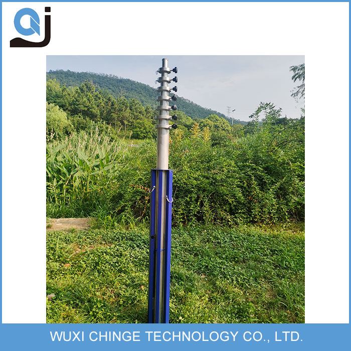 Crank Up Mast